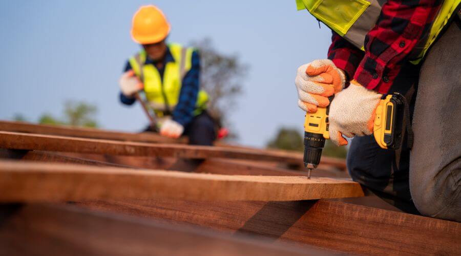 Professional residential roofers in Vivian, SD